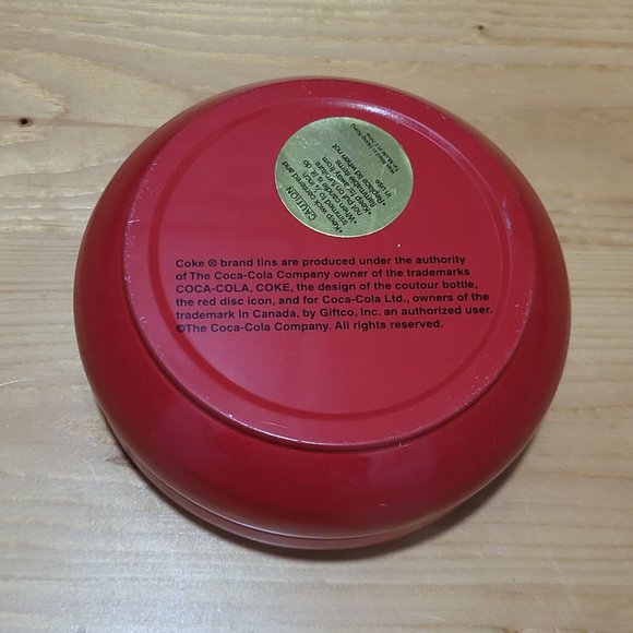 Coca Cola Tin with Lid Wax Candle - Picture 10 of 11